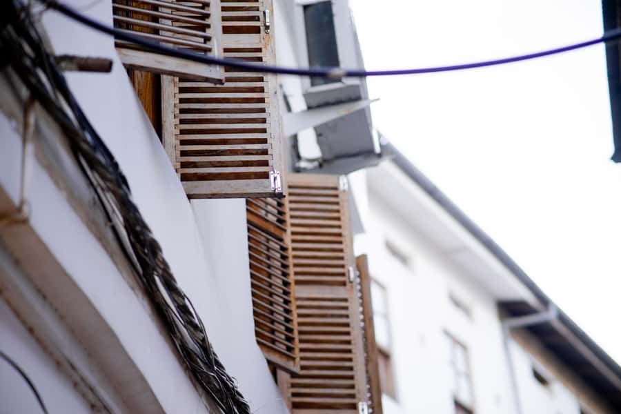 Stone Town's Hidden History: Private Guided Walking Tour - Stone Town doors and limestone architecture