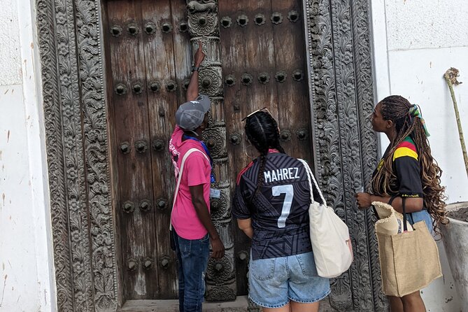 Stone Town Tour in Zanzibar. - Freddie Mercury House and Stone Town’s modern music link