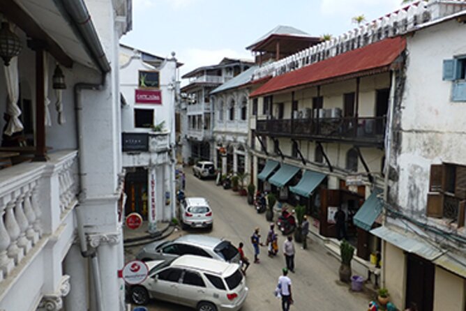 Stone Town walking tour, shopping, history and culture - Forodhani Garden, Jaws Corner, and street food