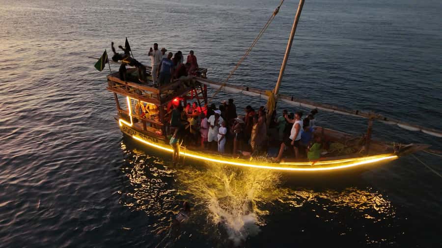 Sunset party cruise in Zanzibar with BoomBoom Boat - Music, dancing, and the MC-led mood