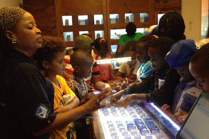 Tanzanite experience tour - Tanzanite shopping in Arusha - How the guide and transport affect the day