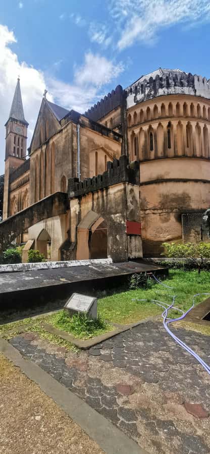 Zanzibar: 3 Hours Private Stone Town walking Tour with Guide - Starting in Stone Town’s maze of lanes