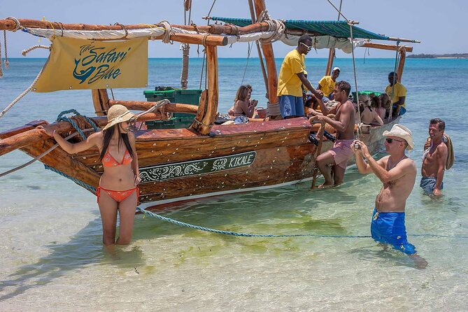 Zanzibar Beach Holiday Private Tour - Day 4: Nungwi and the Baraka Natural Aquarium