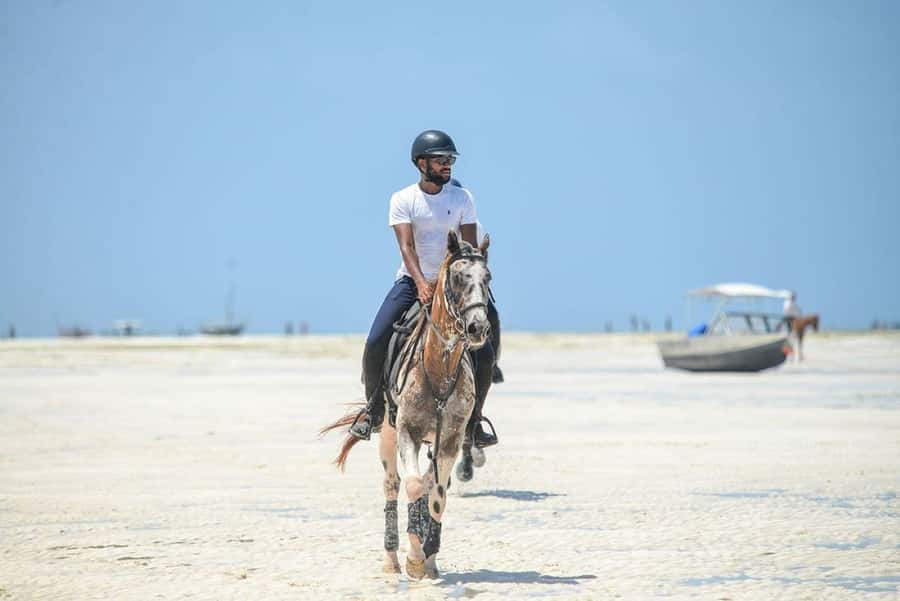 Zanzibar: Beach Horseback Ride and Swim with the Horse - Entering the sea with your horse
