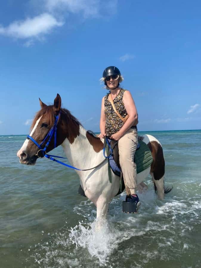 Zanzibar: Beach Horseback Ride and Swim with the Horse - Safety, weight limits, and who should skip it