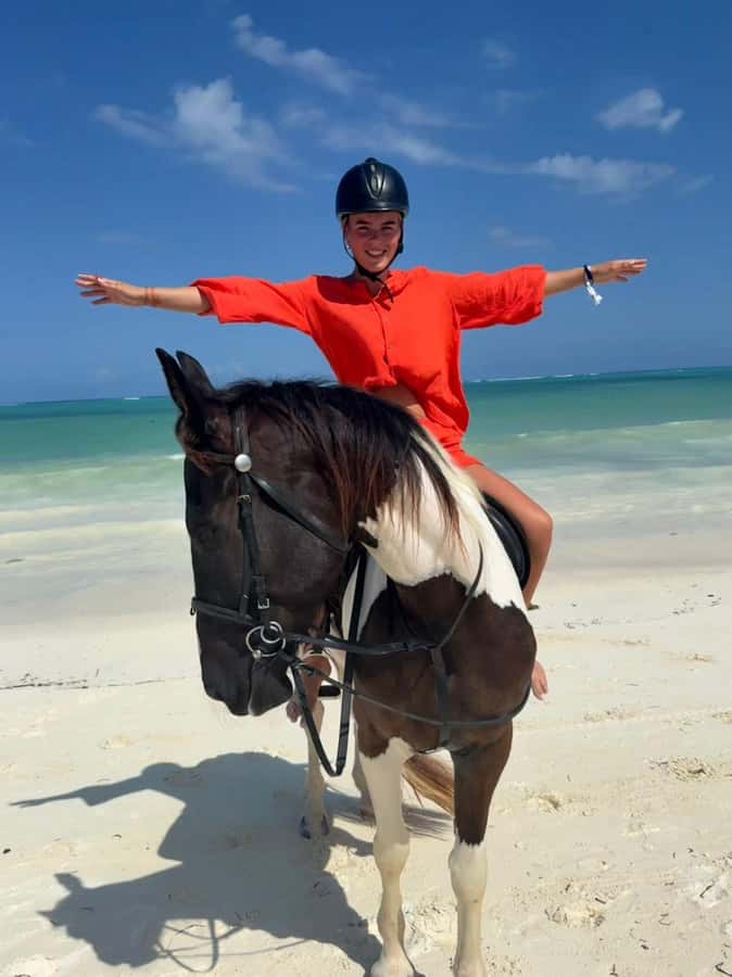 Zanzibar: Beach Horseback Ride and Swim with the Horse - Planning around the tide