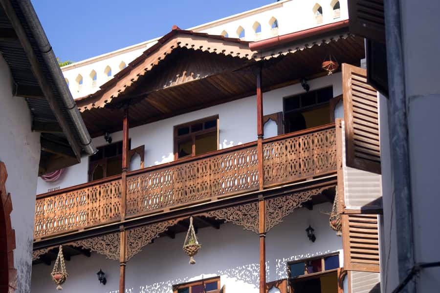 Zanzibar City: Guided Tour of the Stone Town District - The Old Fort and the layers beneath it