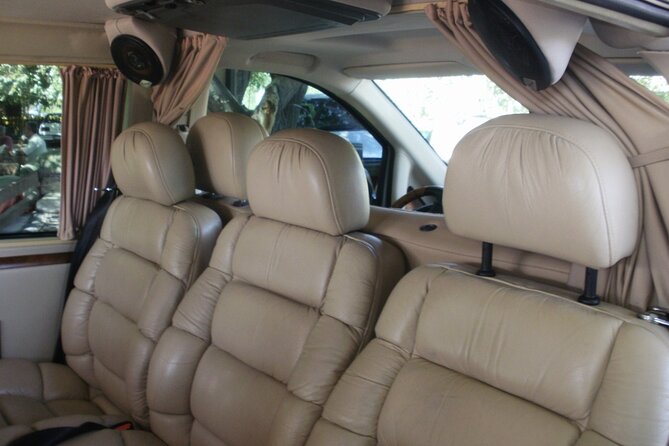 Zanzibar Departure Transfer from Nungwi Beach to the Airport - The small-group arrangement and vehicle value