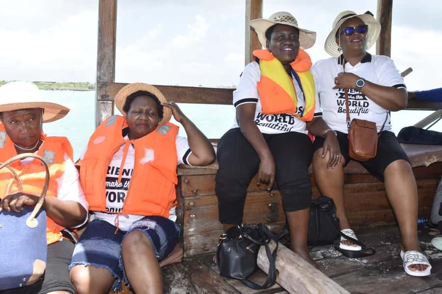Zanzibar: Half Day Trip on Nakupenda with Prison Island - From Stone Town to Prison Island by dhow