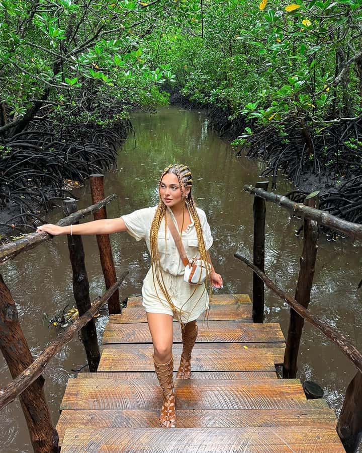 ZANZIBAR; JOZANI FOREST - What I would pack for Jozani and Kuza Cave