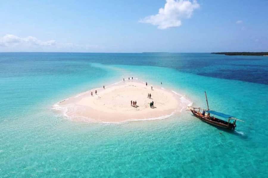 Zanzibar: Prison Island and Nakupenda Boat Trip with Lunch - Two Zanzibar islands, one full boat day