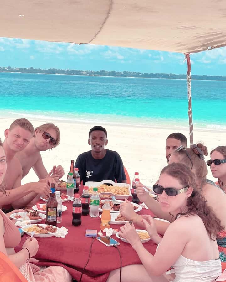 Zanzibar: Prison Island and Nakupenda Sandbank With Lunch - Who should book this Zanzibar day trip?