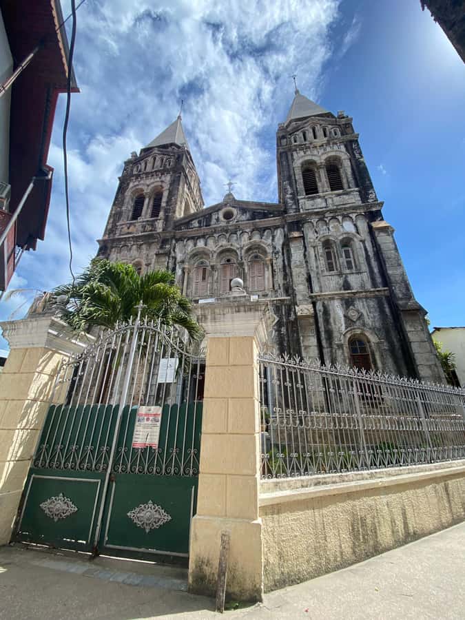Zanzibar: Spice Farm & Stone Town Tour with Lunch - Walking Stone Town’s old streets