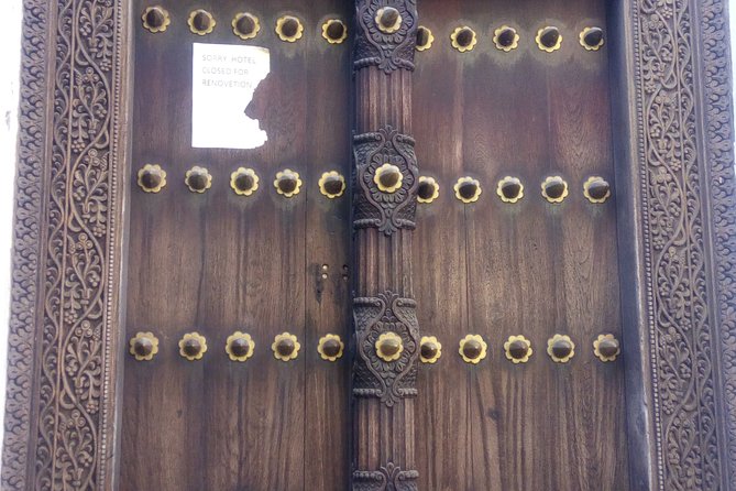 Zanzibar Stone town historical walking tour with Mohamed - House of Wonders and the Sultans’ Former Palaces